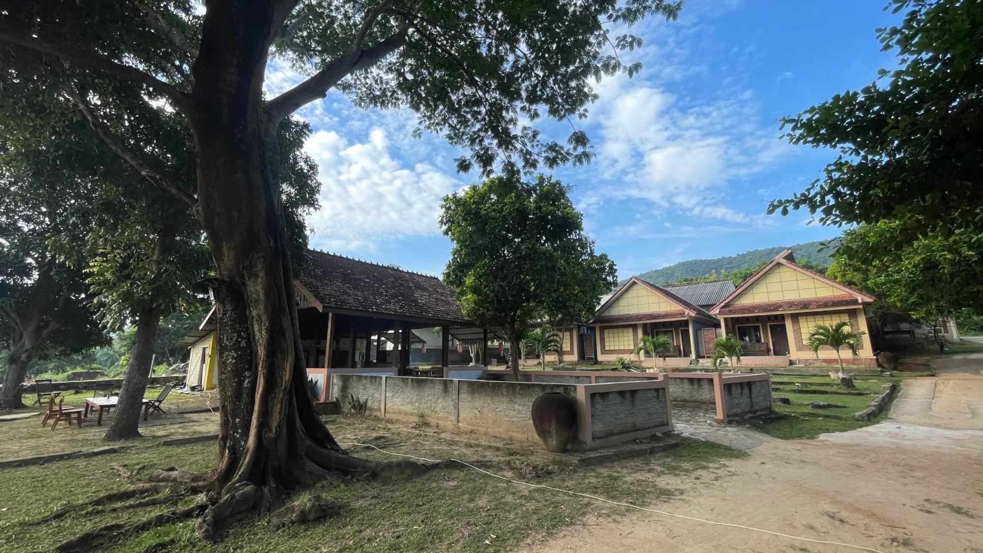 Mangrove Inn Karimunjawa Exterior foto