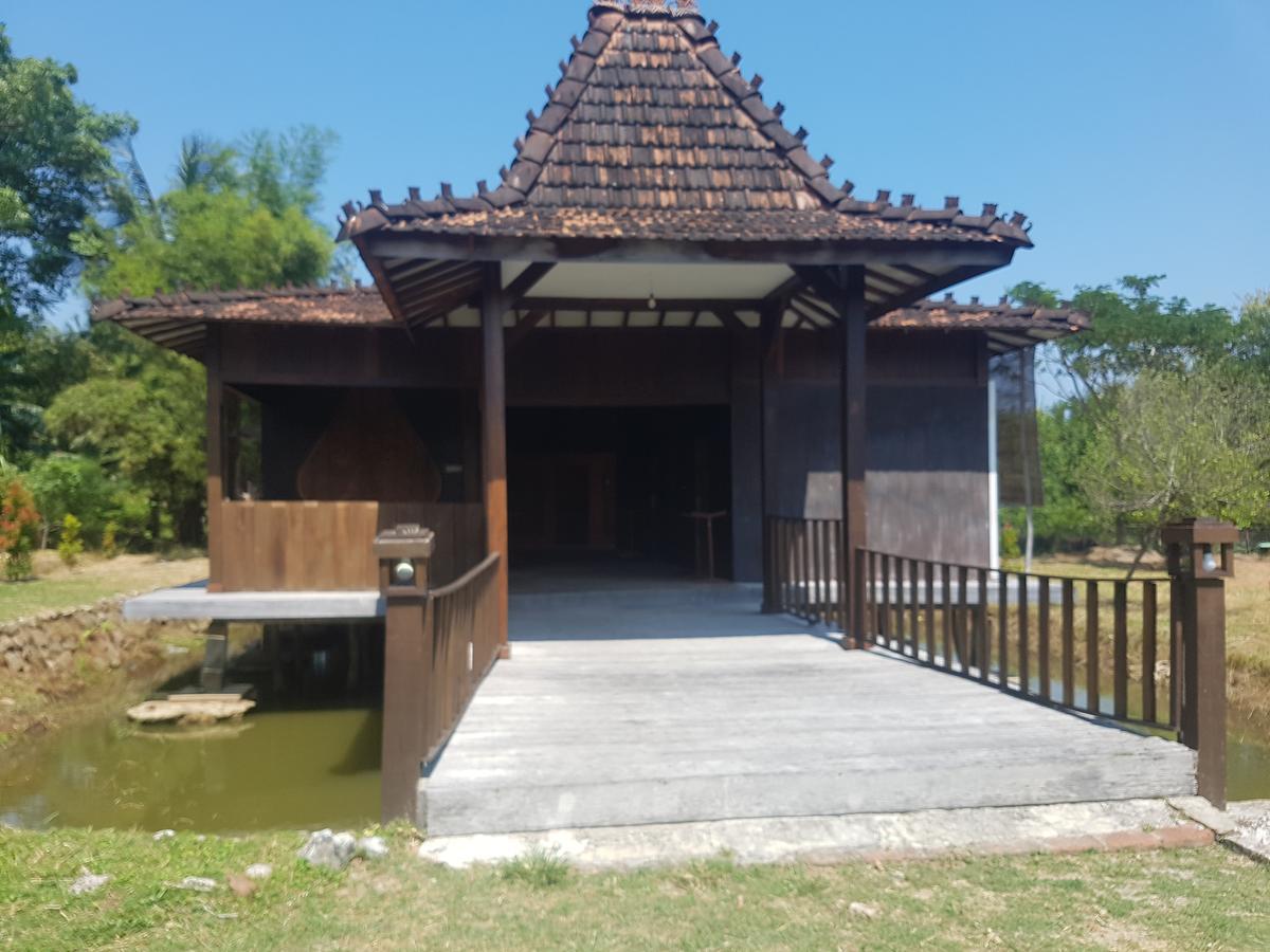 Mangrove Inn Karimunjawa Exterior foto