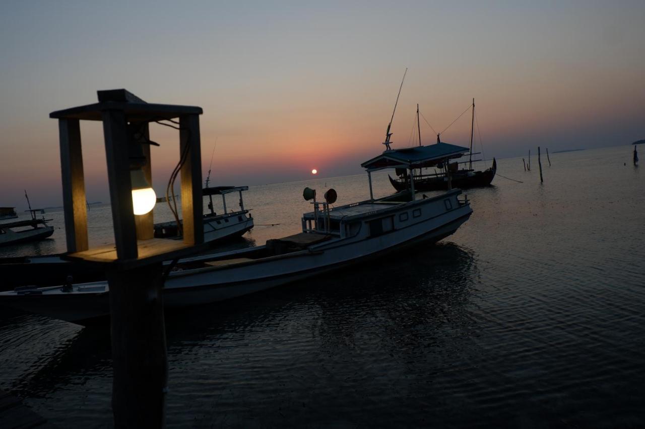 Mangrove Inn Karimunjawa Exterior foto